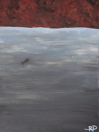 Abstrakte Landschaft mit roten und blauen Farbtönen, dunkler Wasserfläche im Vordergrund.