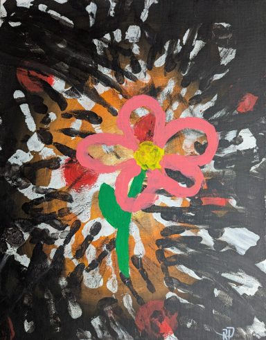 Bunte Handabdrücke um eine pinke Blume mit gelbem Mittelpunkt auf schwarzem Hintergrund.